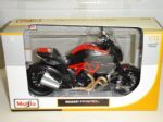 Ducati Diavel Carbon  sc:1/12