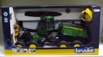 John Deere 1270G tagila tronchi d'albero